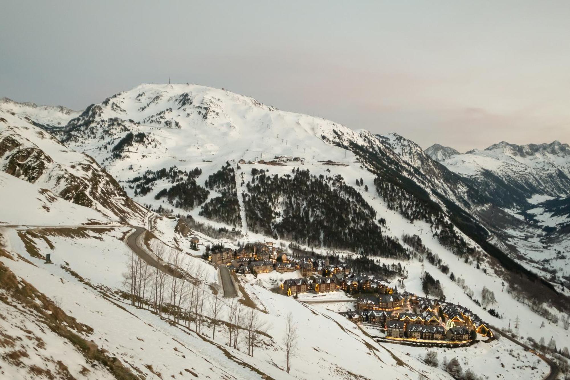 Eurostars La Pleta Otel Baqueira Beret Dış mekan fotoğraf